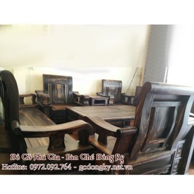 https://www.godongky.net.vn//hinh-anh/images/bo-ban-ghe-phong-khach/bo%20trien%20go%20mun%20kieu%20moi.jpg